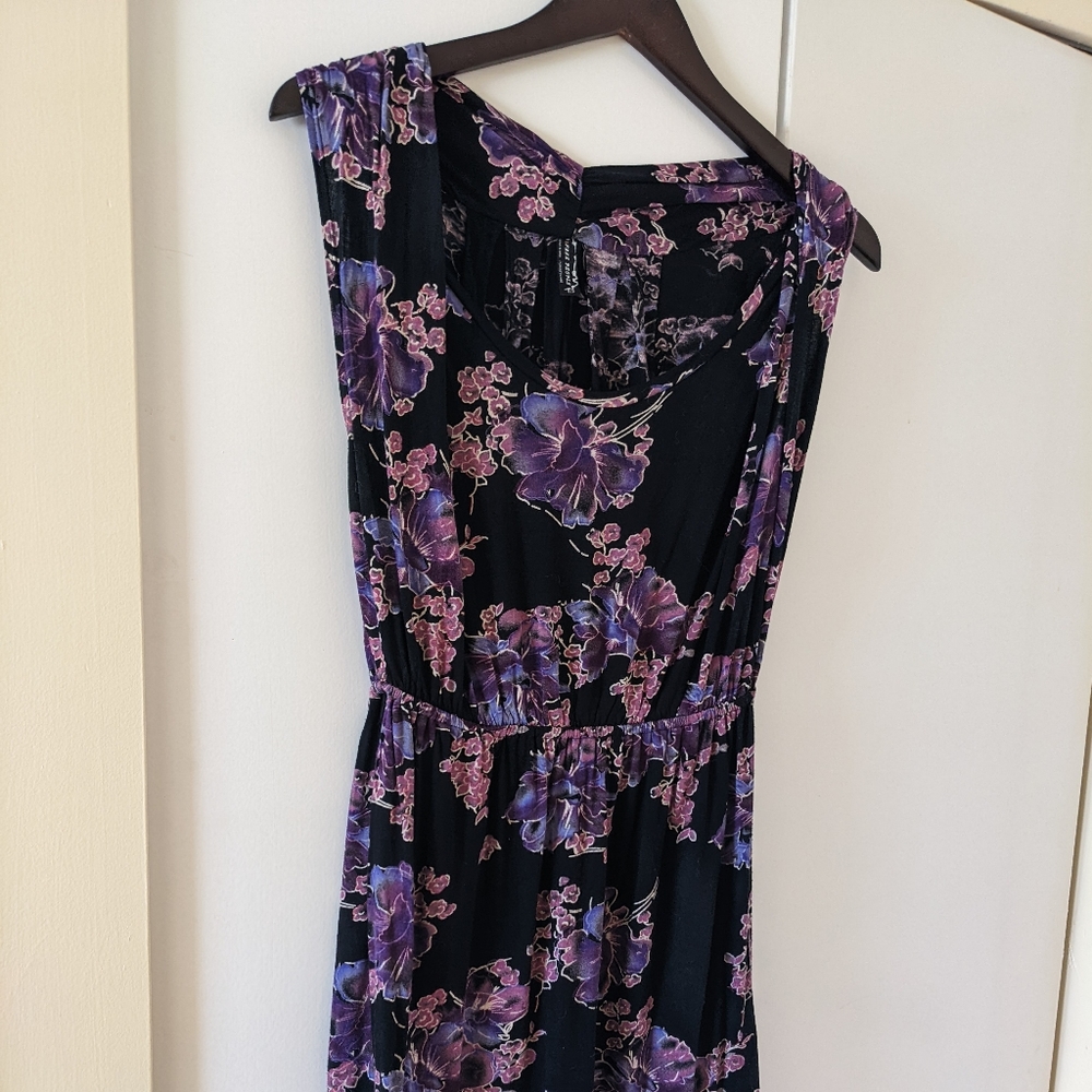 Free People sleeveless floral tunic Size S.